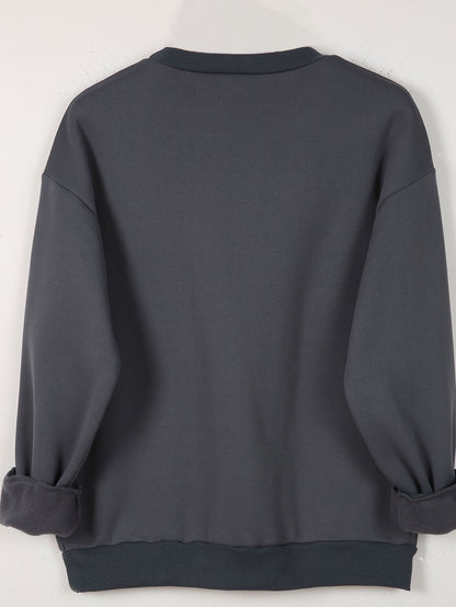 ZOEY – DOUBLE HEART GRAPHIC SWEATSHIRT