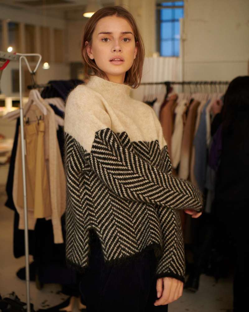 Norah | Herringbone Turtleneck Sweater