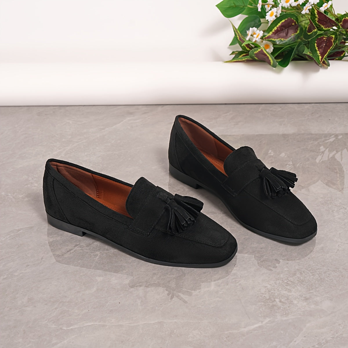 Lorae | Textured Tassel Loafers