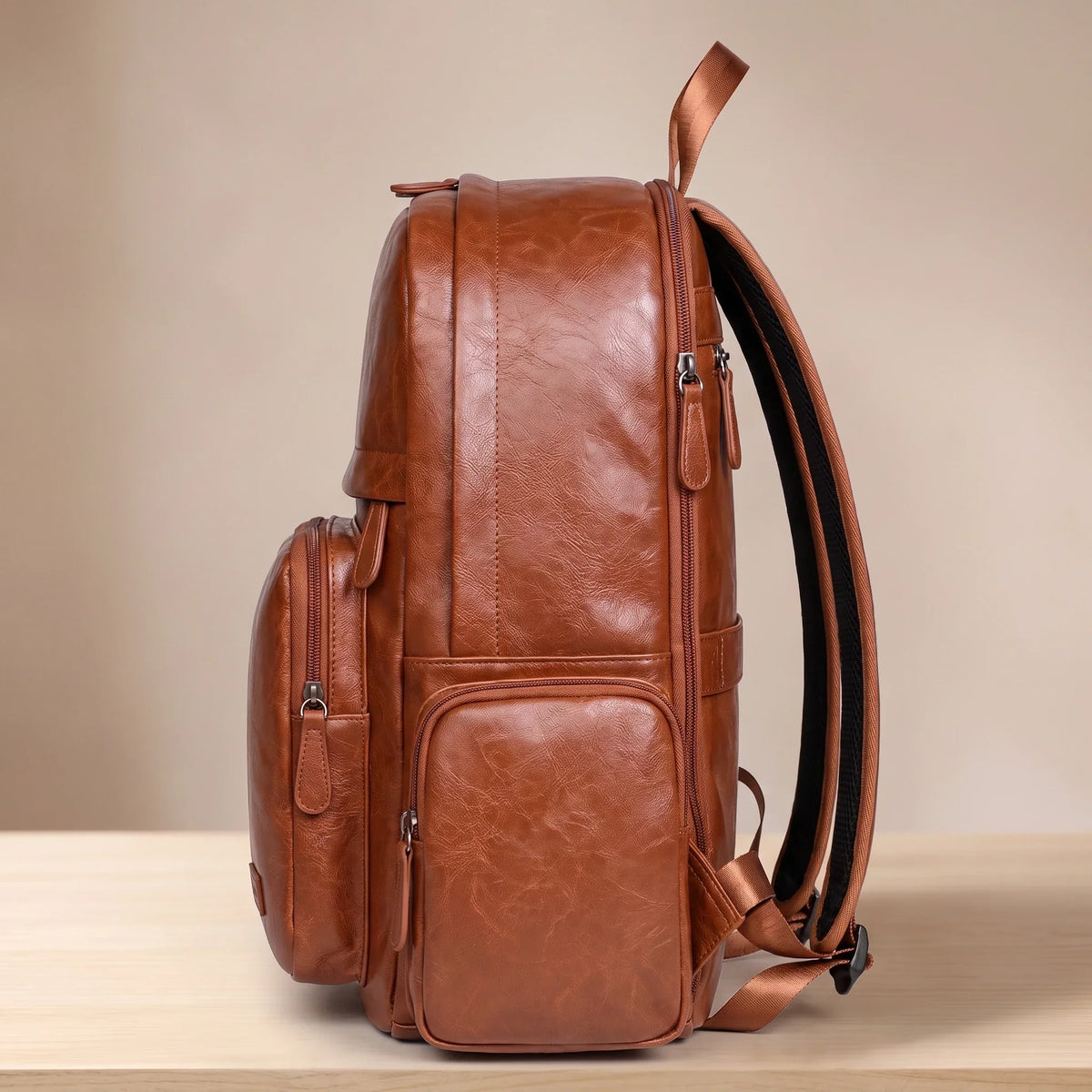 TECH COMMUTER BACKPACK