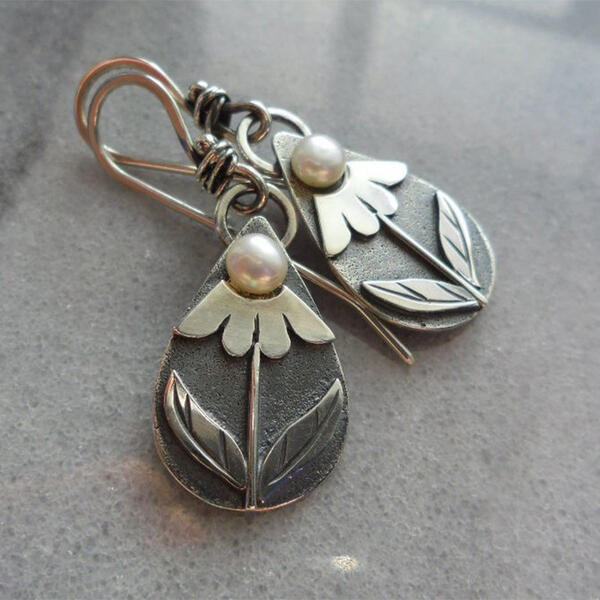 Vintage Tear Flower | Earrings