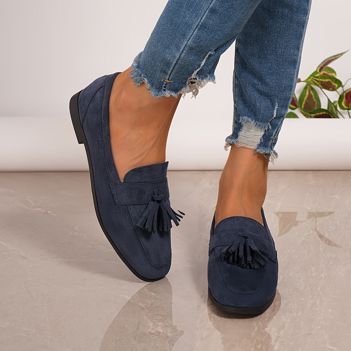 Lorae | Textured Tassel Loafers