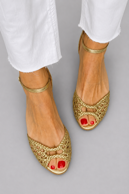 Jolina - Golden Woven Sandals