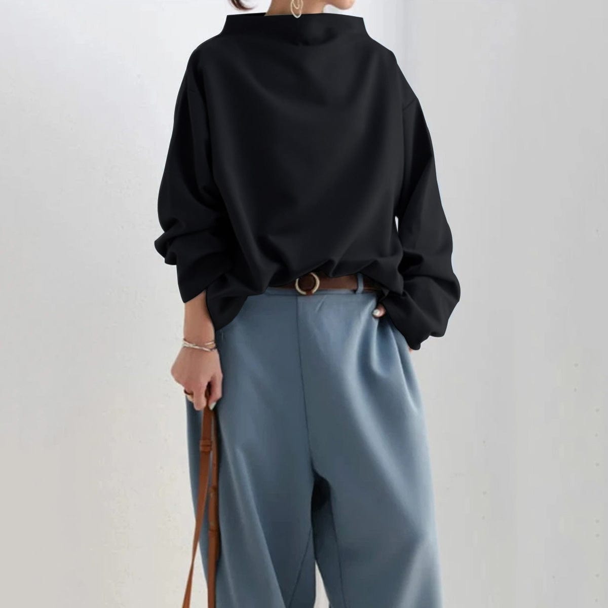 ISABELLA – ELEGANT HIGH-NECK RELAXED SWEATER