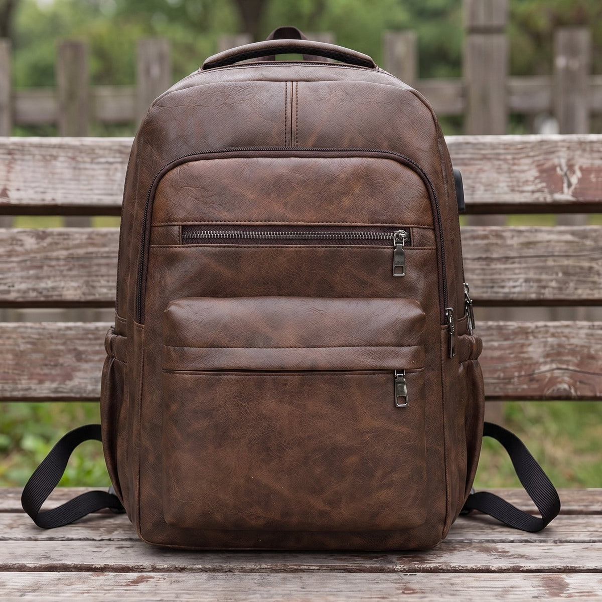 SLEEK LEATHER LAPTOP BAG