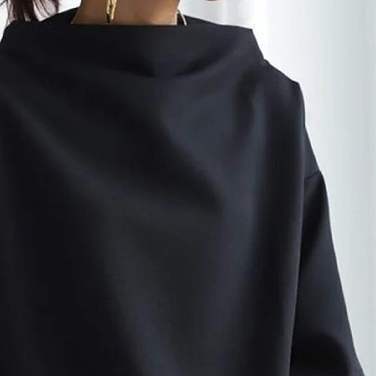 Isabella | Elegant High-Neck Relaxed Sweater