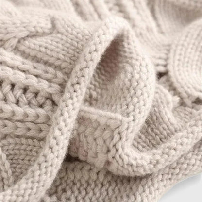 CINDY – DELICATE CABLE KNIT TURTLENECK
