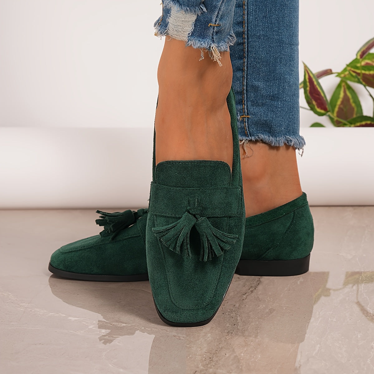 Lorae | Textured Tassel Loafers