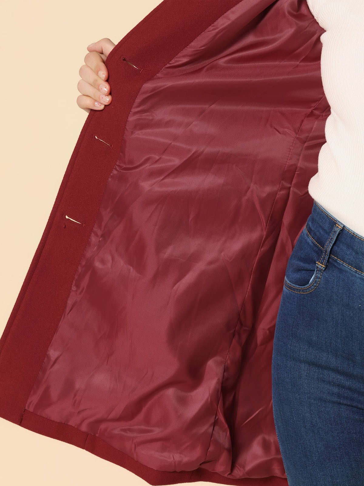 Gabardina de invierno cruzada con cierre frontal de botones
